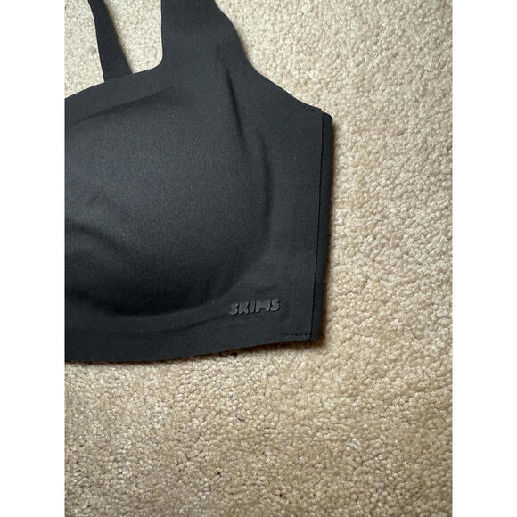 SKIMS Black Bra - Picture 4 of 5